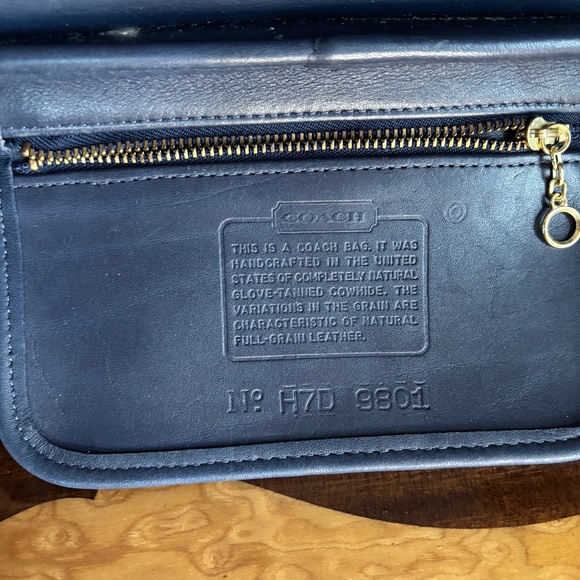 Vintage Coach Equestrian Small Flap #9801 - Picture 9 of 16